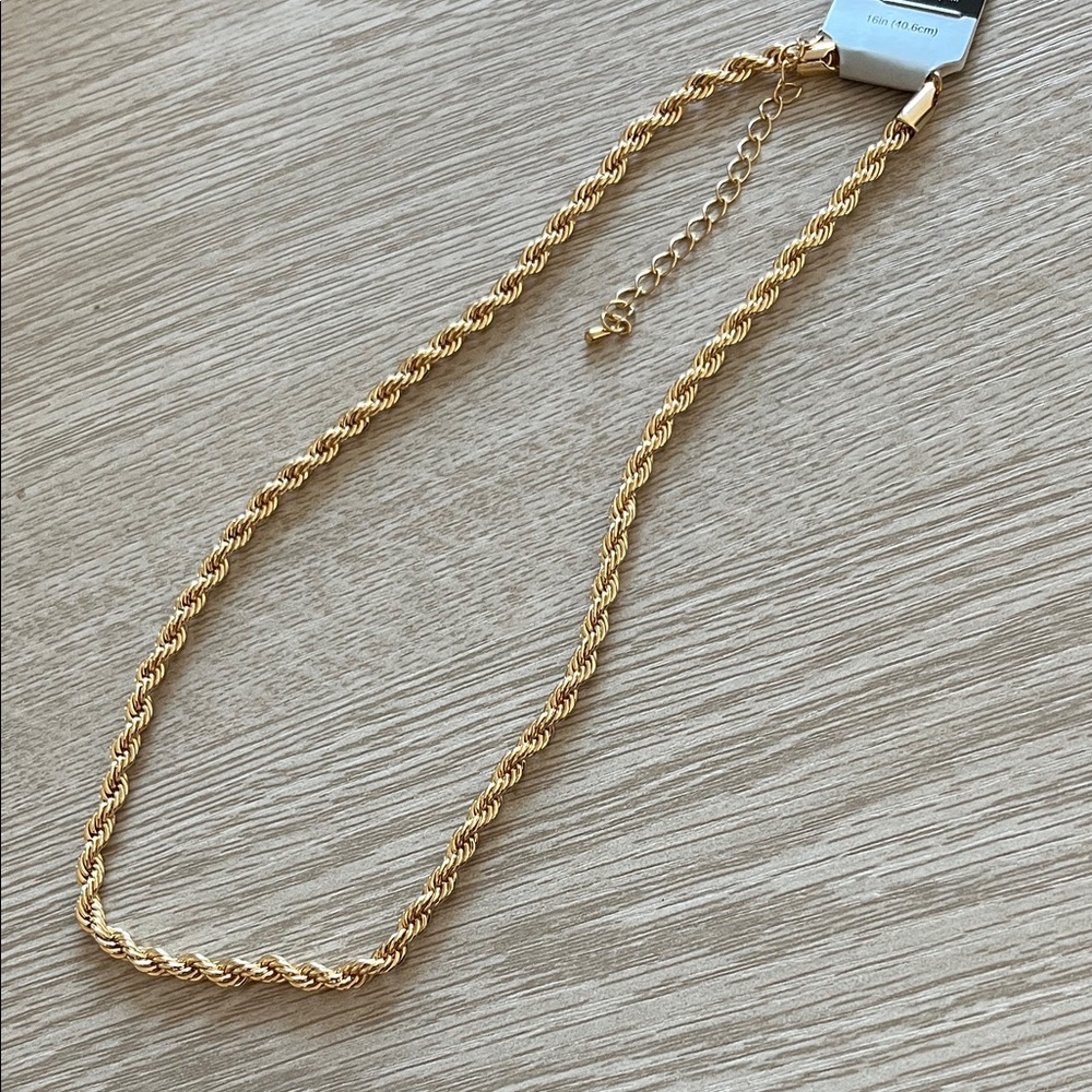 Elegant Gold Rope Chain Necklace